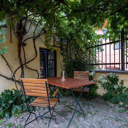 Casa Josef Bacon - La Strada - Aparthotel Sighişoara Buitenkant foto